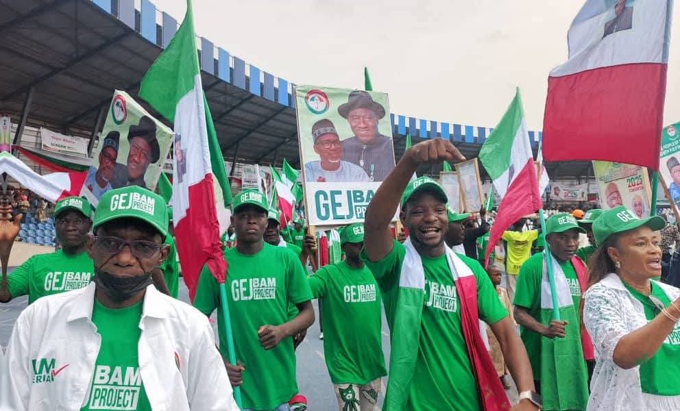 Angry PDP Delegates Tear Down Posters of Absent Governors at Ibadan Convention