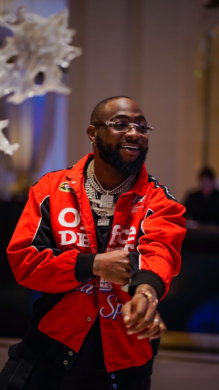 Fan interacting with Davido during account number request