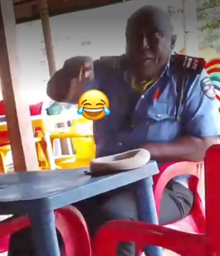 A Nigerian police officer