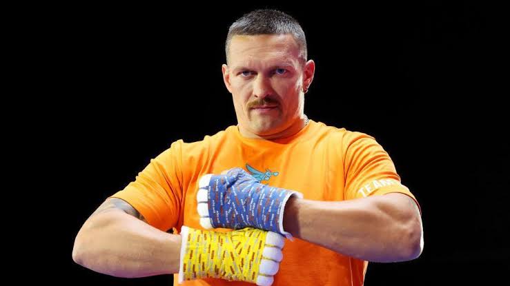 Oleksandr Usyk Issues Stern Warning: Anthony Joshua Could 'Kill' Jake Paul in Miami Bout