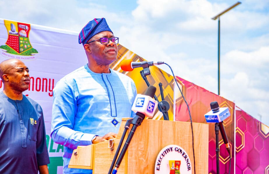 Governor Makinde Denies APC Defection Rumours, Reaffirms PDP Commitment
