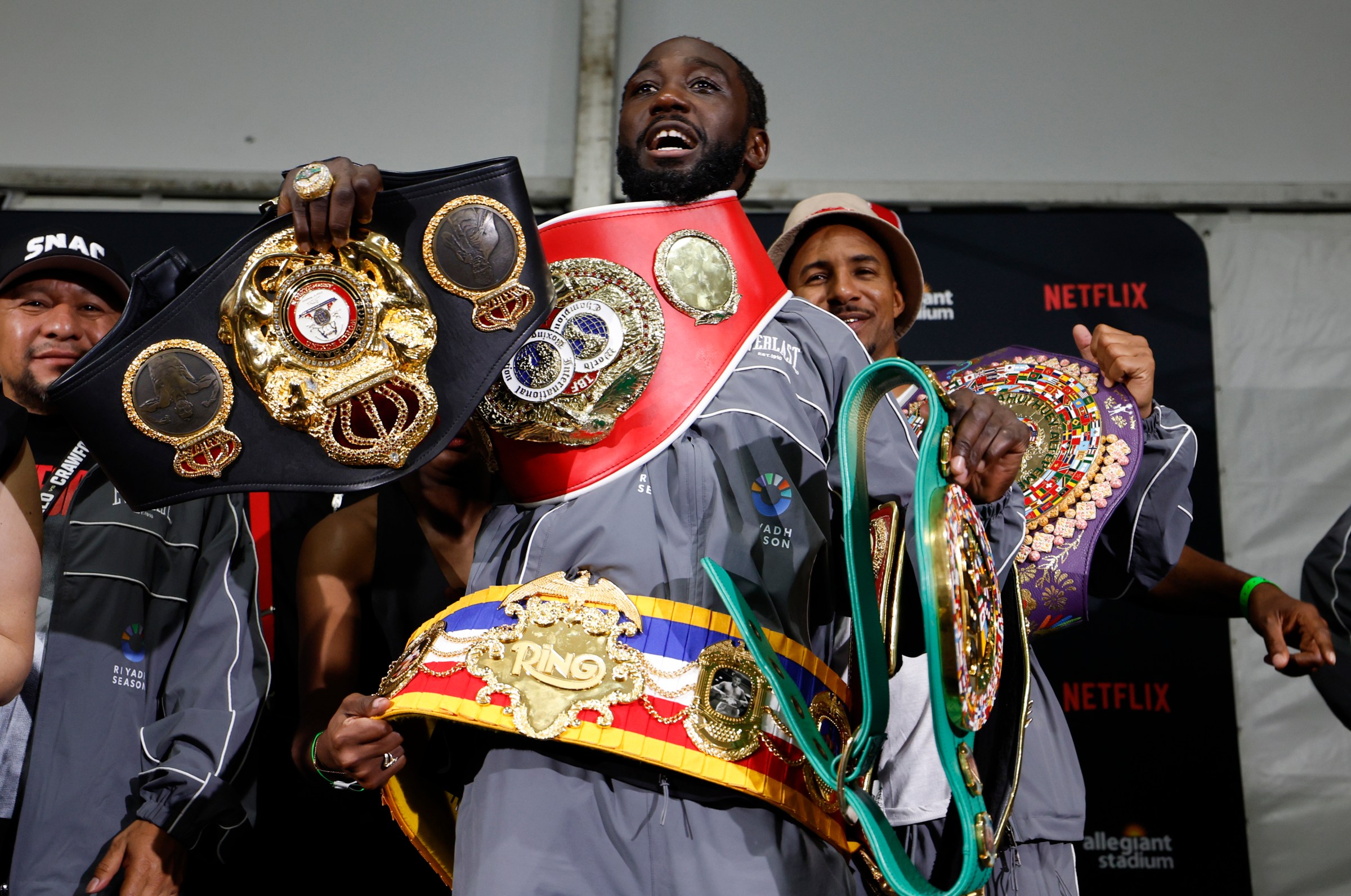 Terence Crawford Announces Retirement After Historic Unbeaten Boxing Career