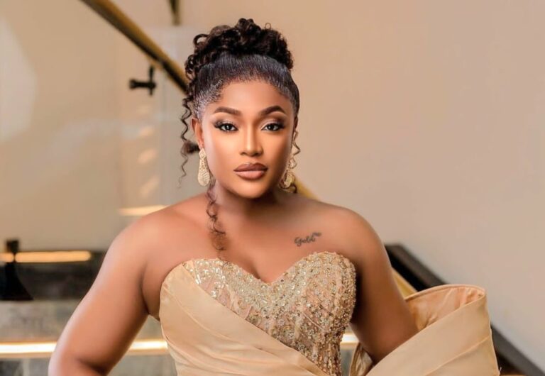 Lizzy Gold Explains Why She's Not Planning Marriage Anytime Soon