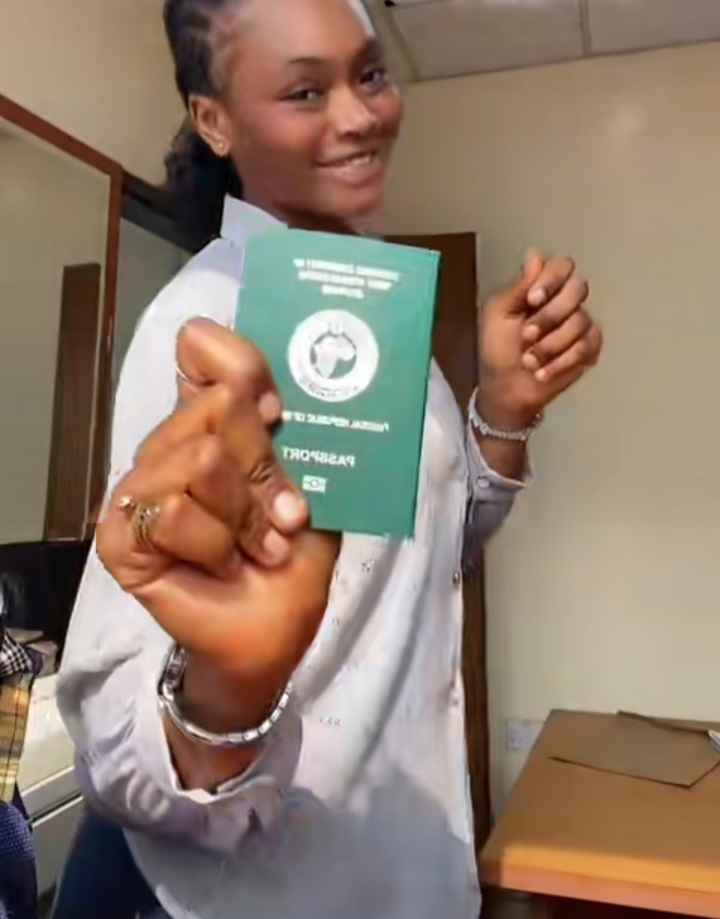 Nigerian corps member with passport