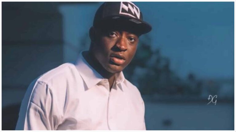 Carter Efe Appeals for Wizkid’s Attention After Insulting Him Over 'Machala' Tribute