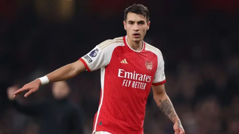 Arsenal Confirm Jakub Kiwior's Permanent Move to Porto