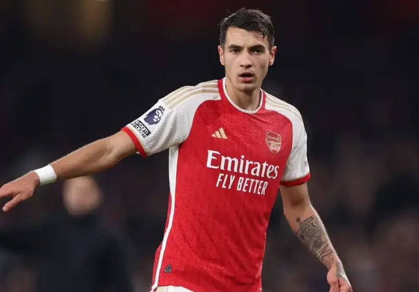 Arsenal Confirm Jakub Kiwior's Permanent Move to Porto