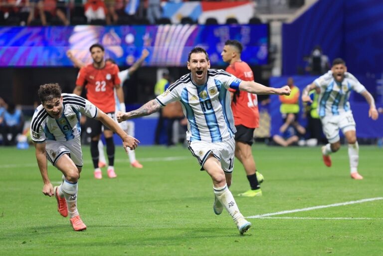 Lionel Messi Celebrates Argentina's Thrilling 3-2 Comeback Win Over Egypt to Reach 2026 World Cup Quarter-Finals