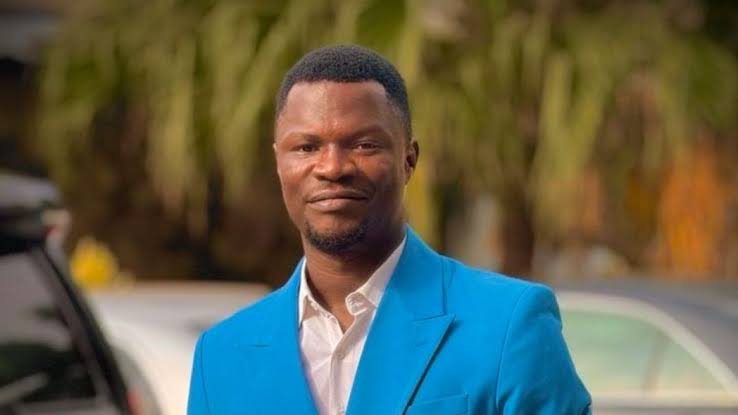 Gospel Singer Toluwanisings Survives Ghastly Car Accident with Crew
