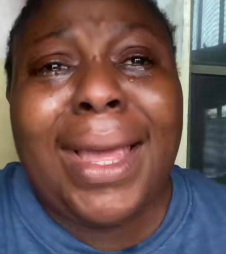 Screenshot from the woman's TikTok video showing @asa-gkt