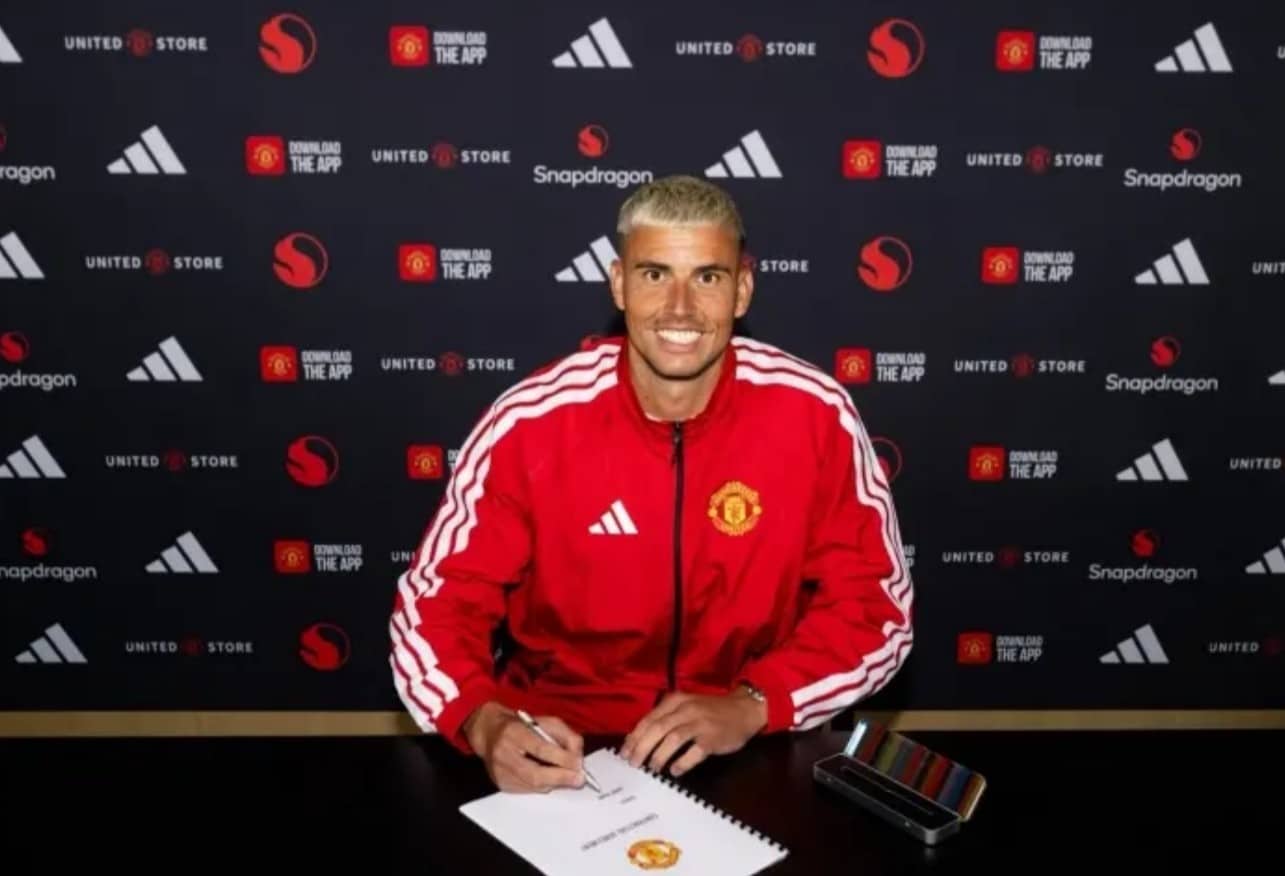 Manchester United Sign Goalkeeper Karl Darlow on Free Transfer While Pursuing Midfield Reinforcements