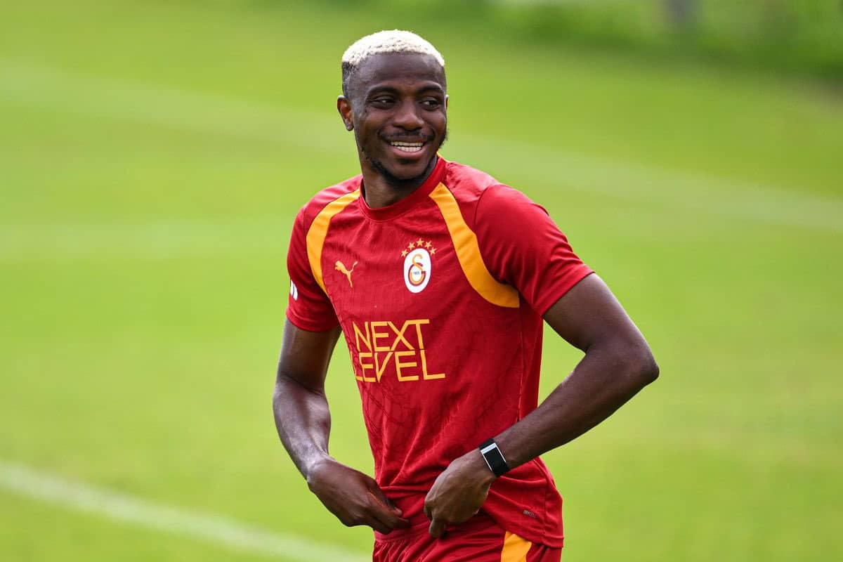 Andrés Iniesta Urges Barcelona to Sign Victor Osimhen as Lewandowski Successor